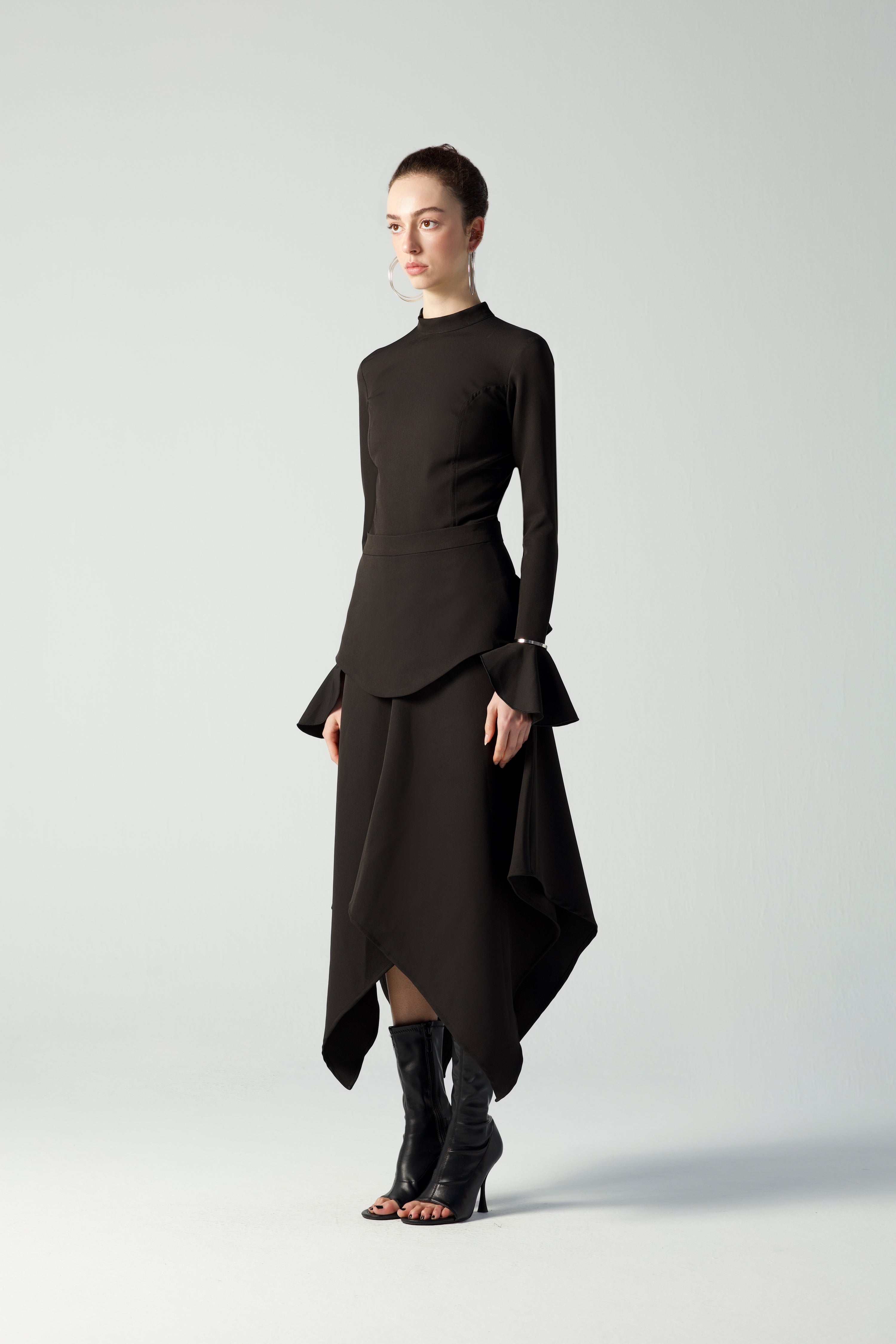 Dust Skirt.B.