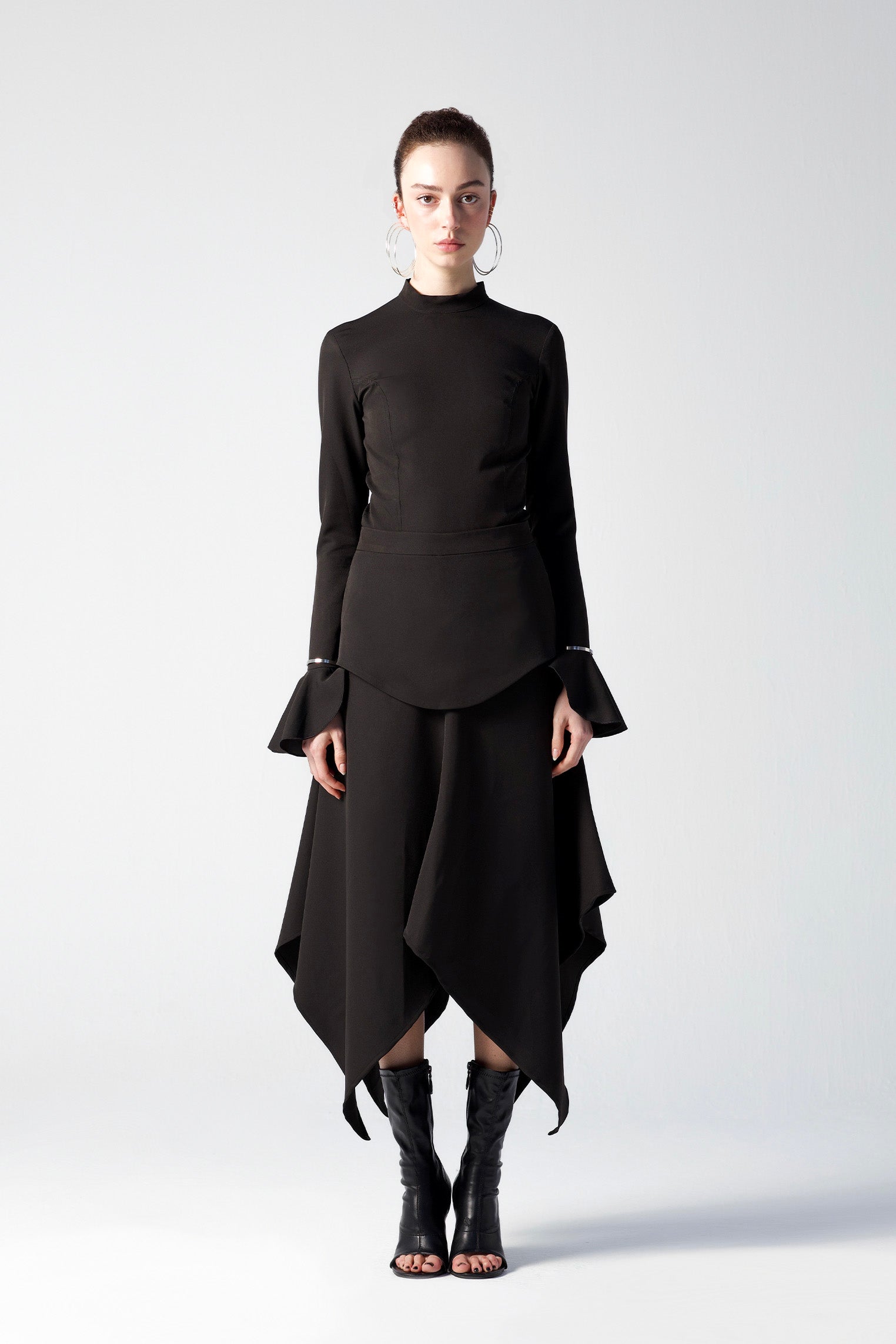 Dust Skirt.B.