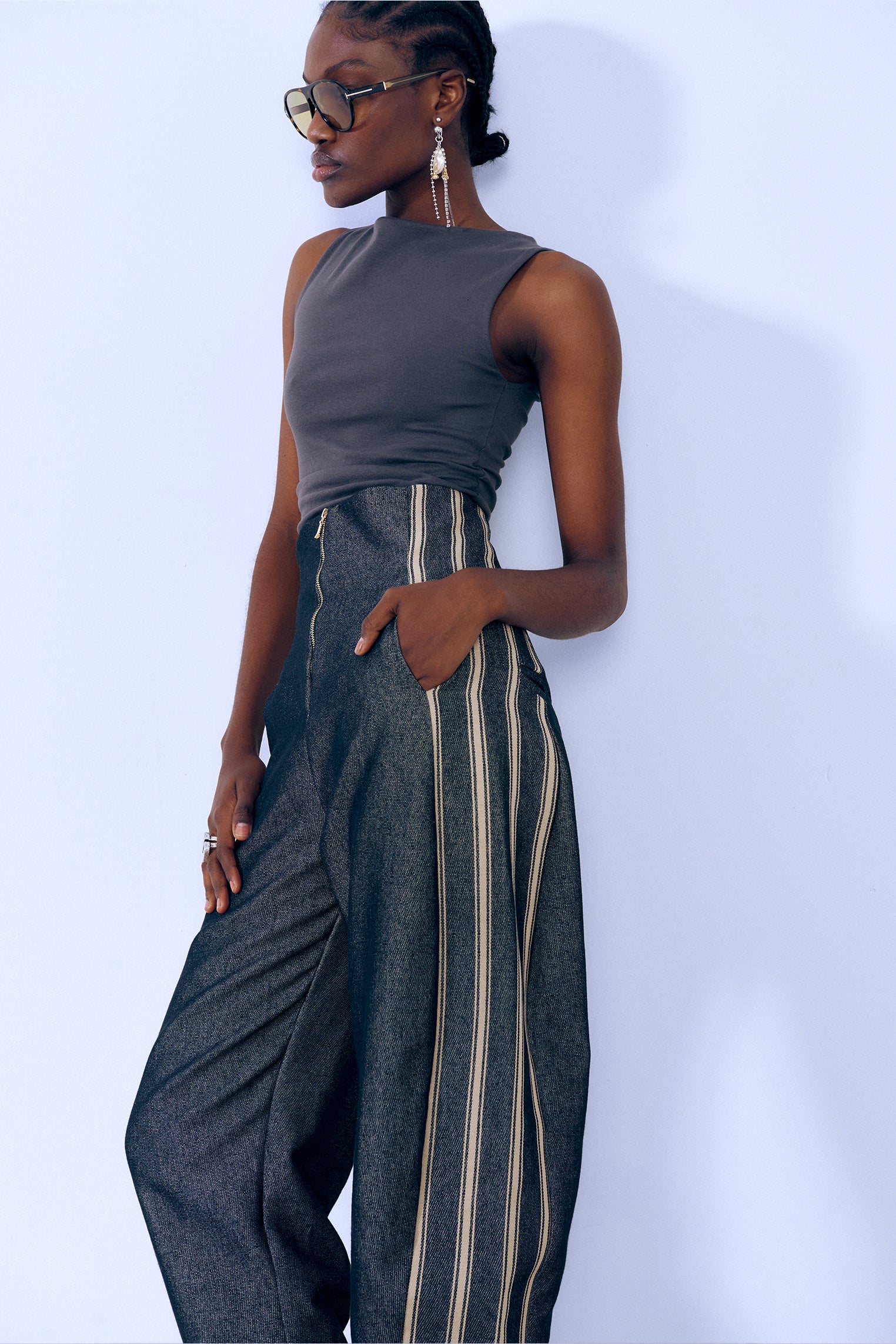 Pantalon globo negro rayas