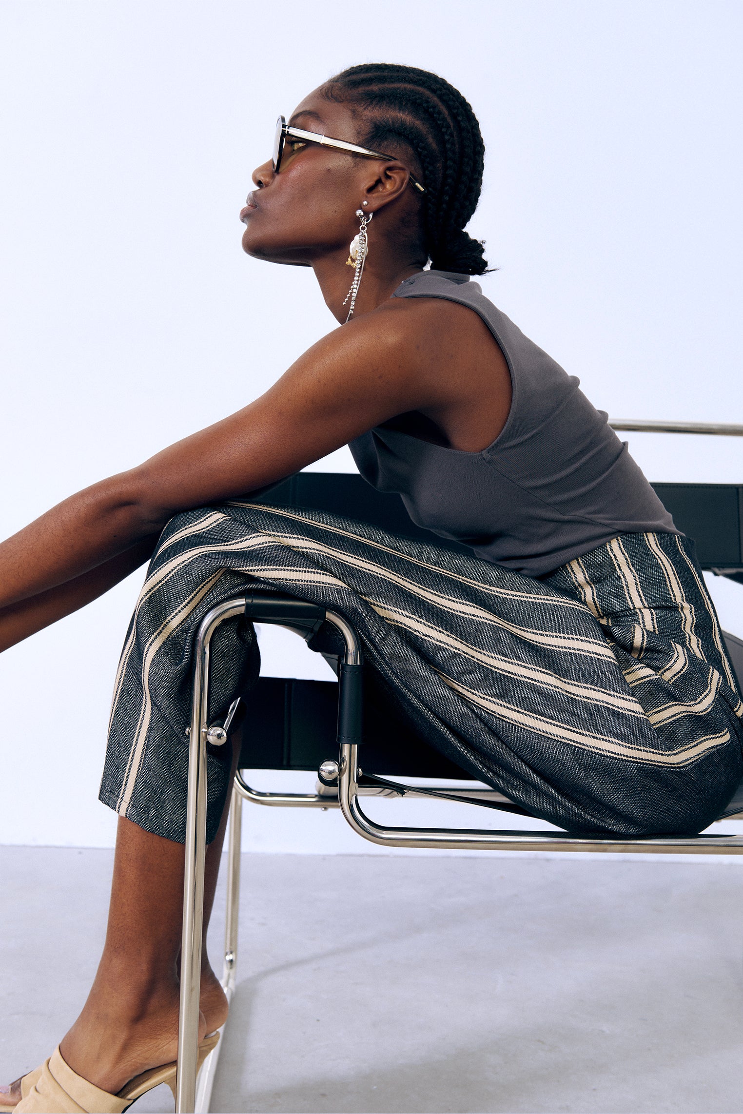 Pantalon globo negro rayas