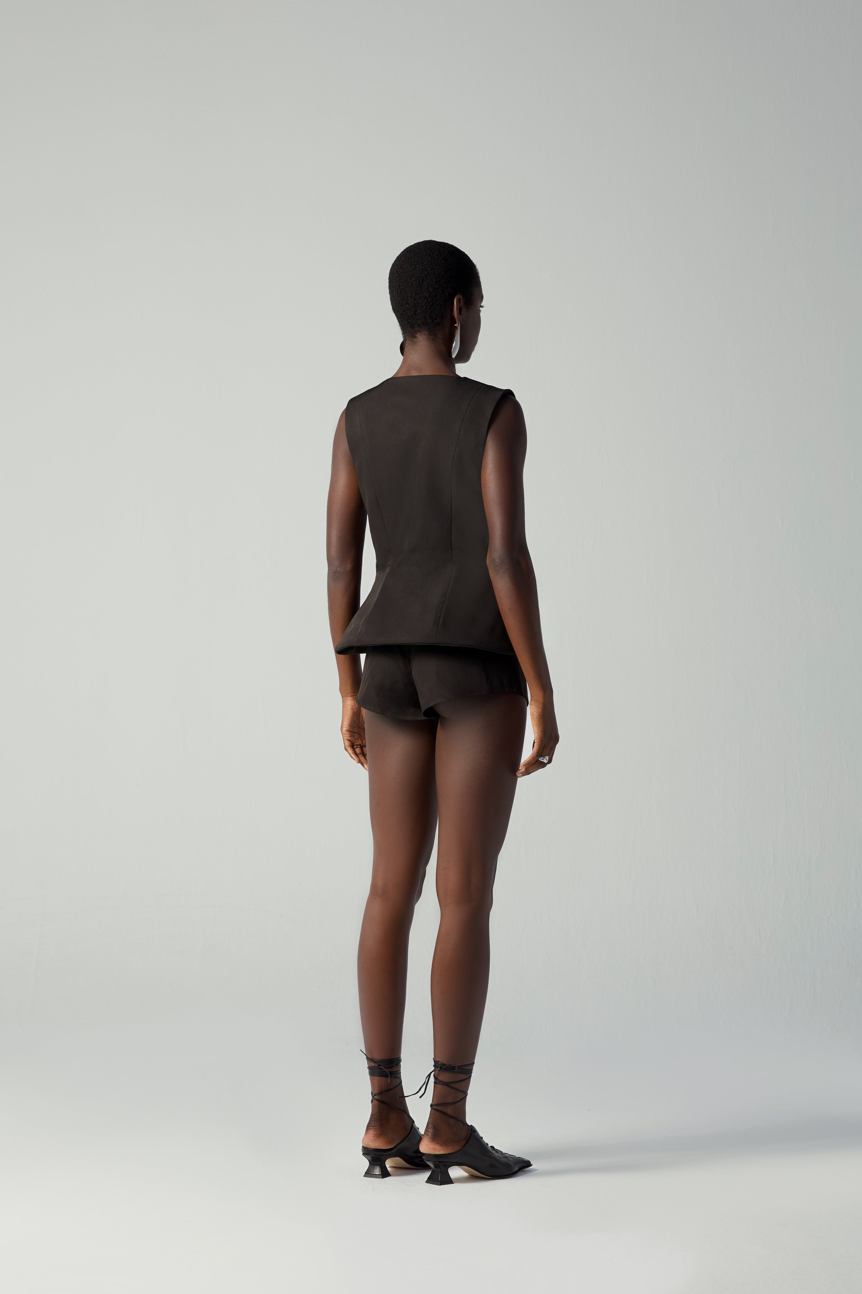 Yin Short.B.