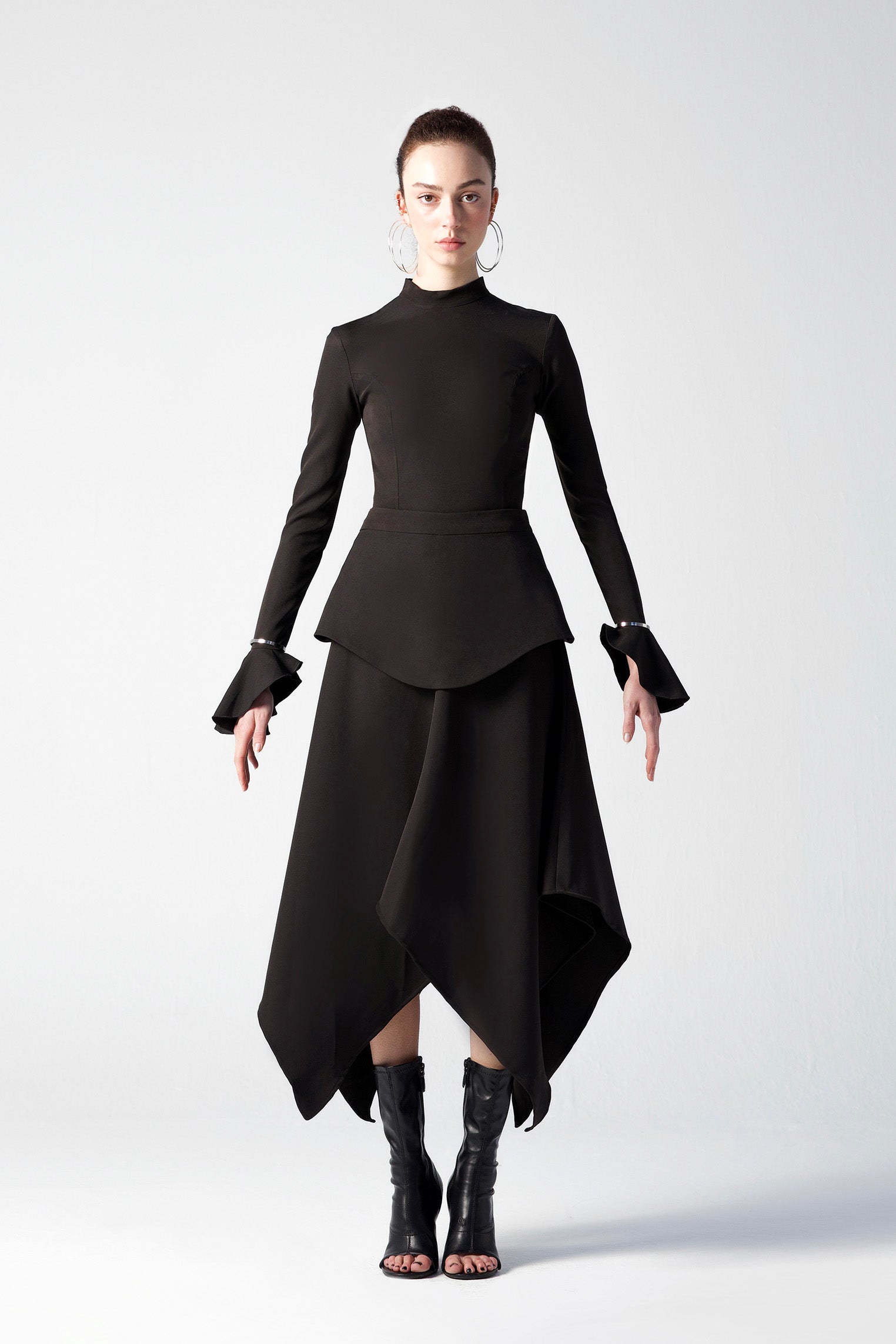 Dust Skirt.B.