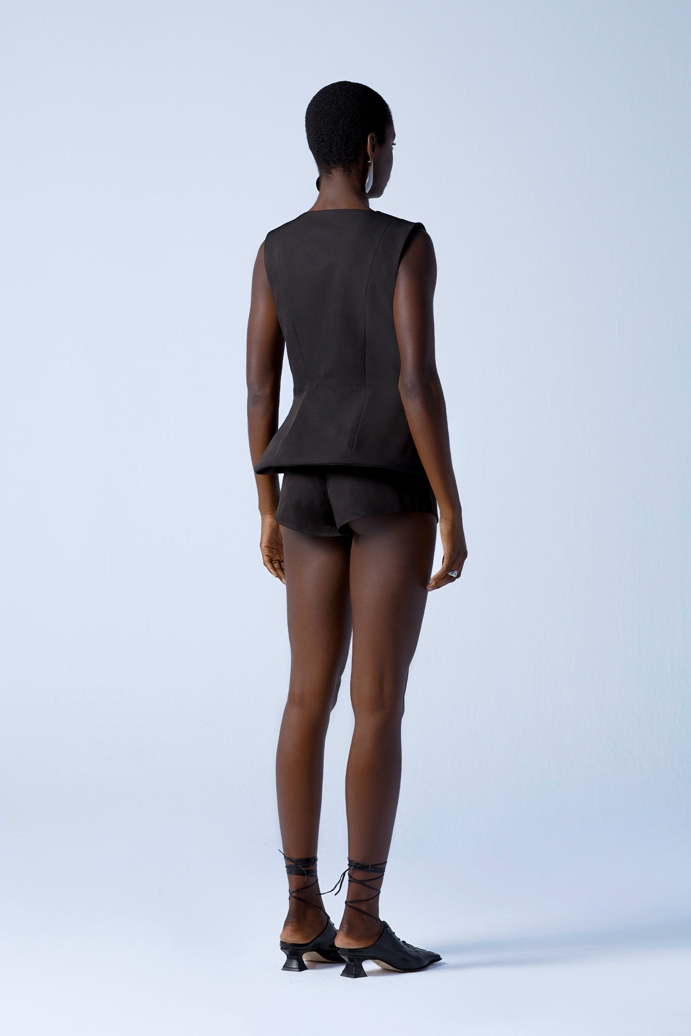 Yin Short.B.