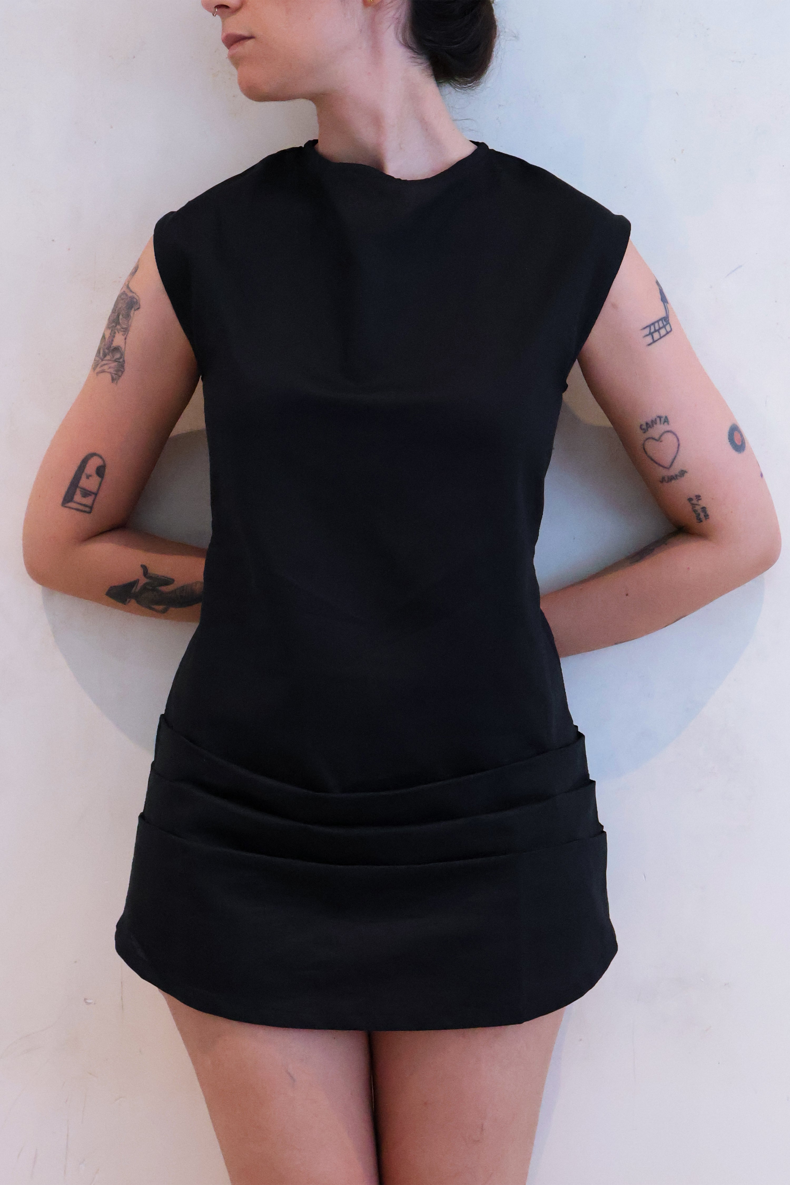 Vestido "solana" en lino negro