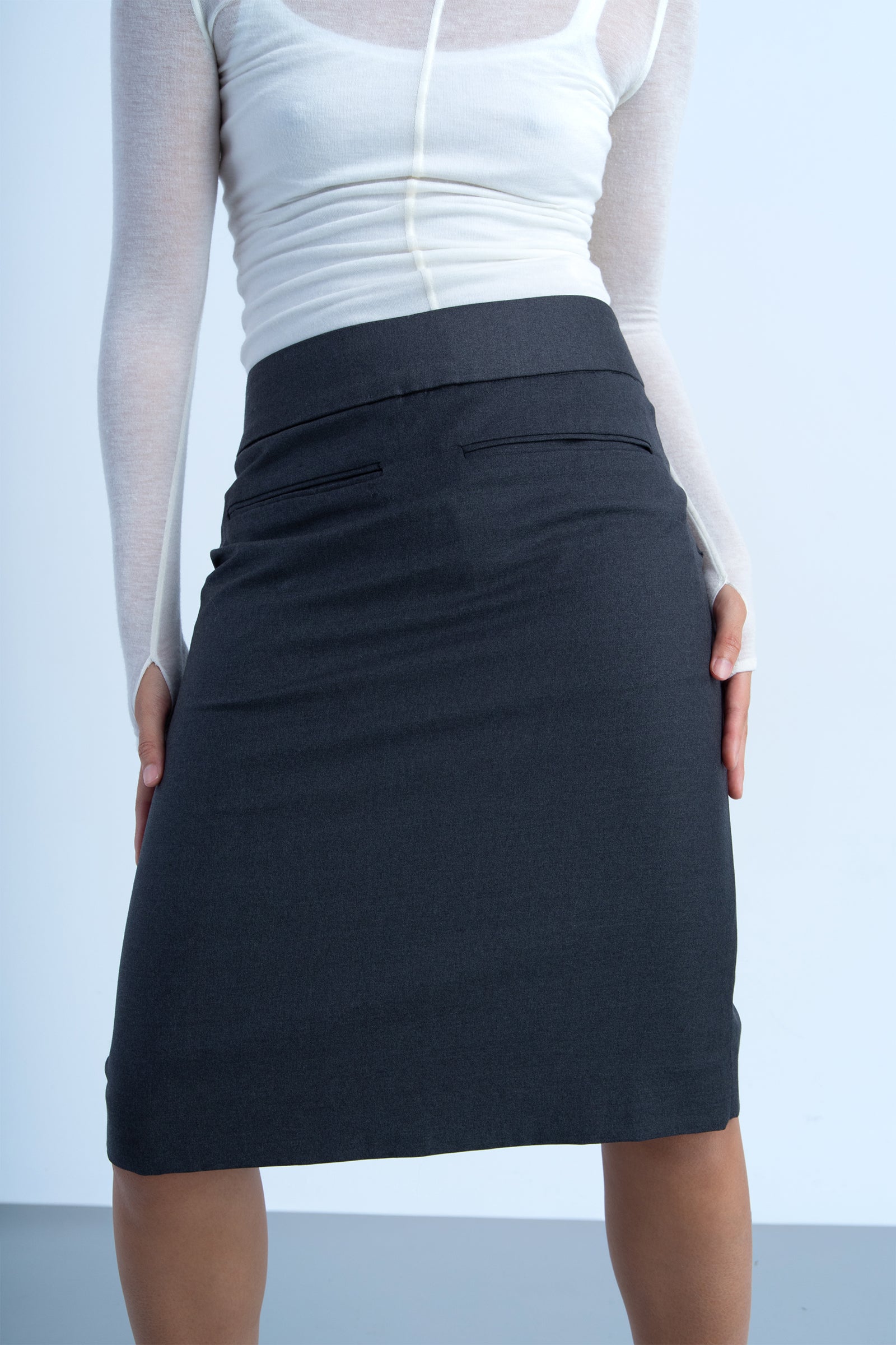 Falda "umbral" en lana merino