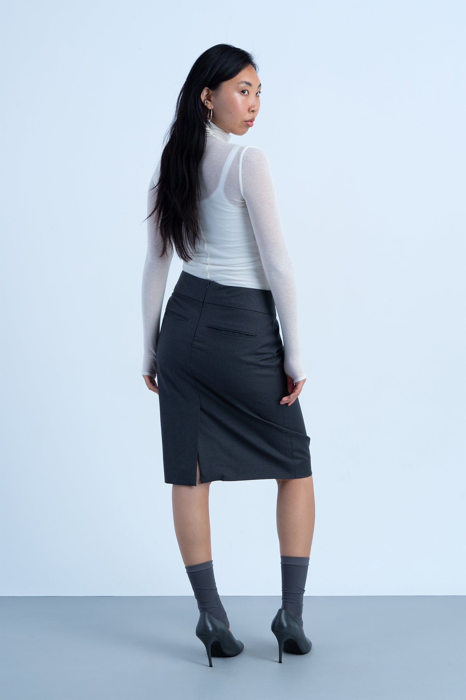 Falda "umbral" en lana merino