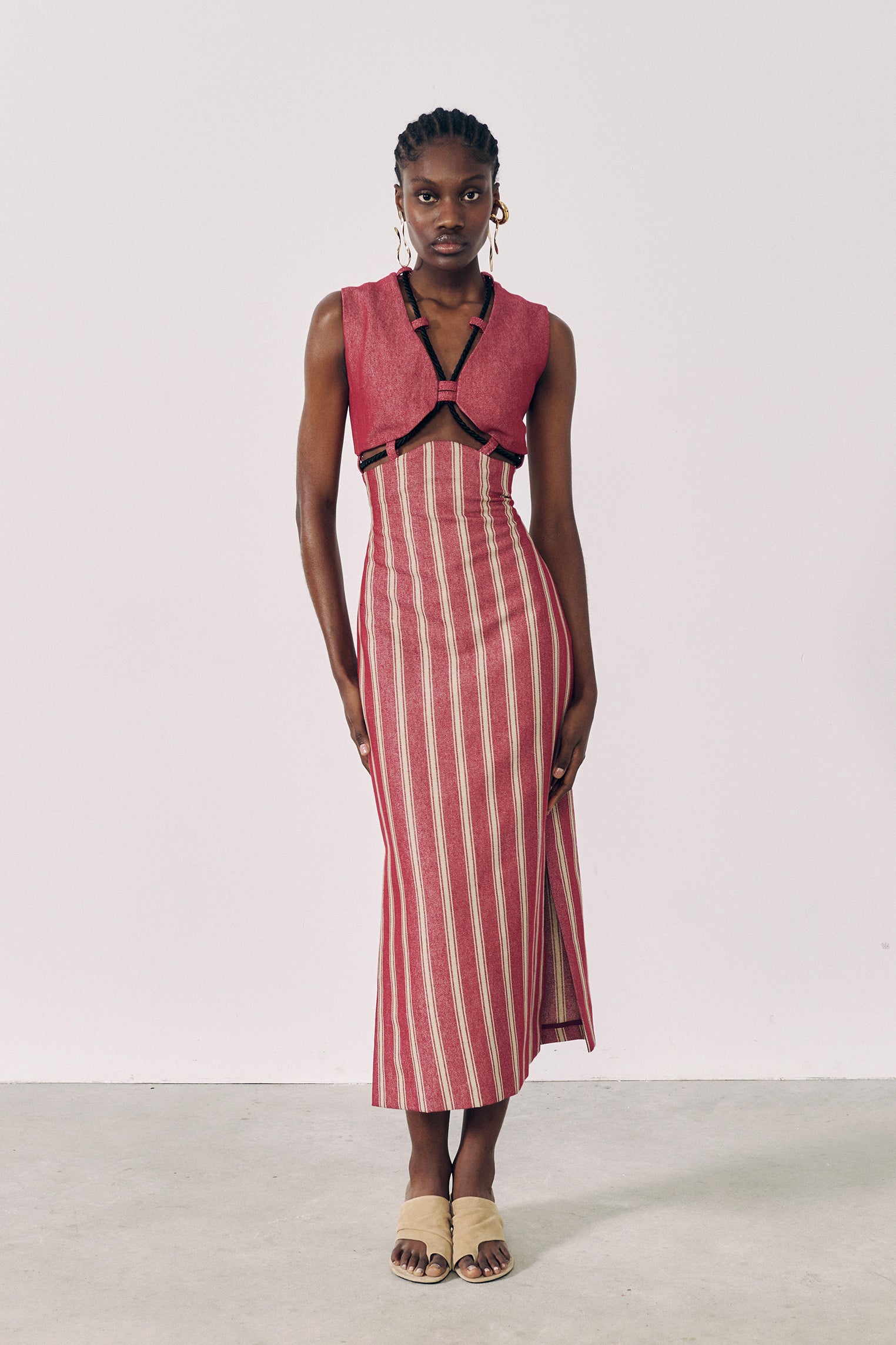 Vestido midi dos piezas rojo y beige